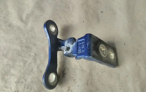 Opel Vectra C Front door upper hinge