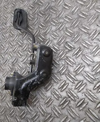 Toyota Avensis Verso Accelerator throttle pedal