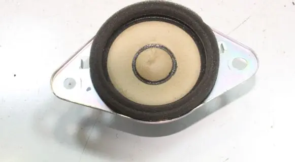 Toyota Prius+ (ZVW40) Panel speaker 8616047070