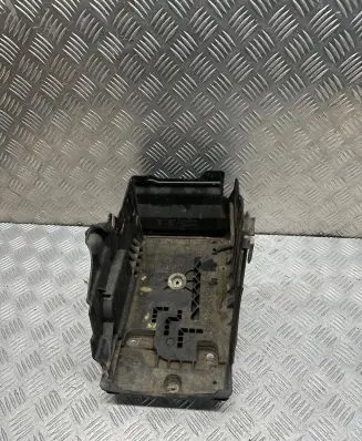 Volvo XC60 Battery box tray 31265858