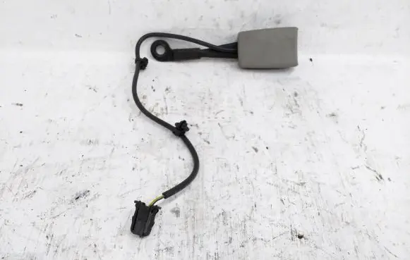 Audi A8 S8 D3 4E Front seatbelt buckle 4E0857755