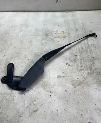 Mercedes-Benz E W211 Front wiper blade arm A2118240049