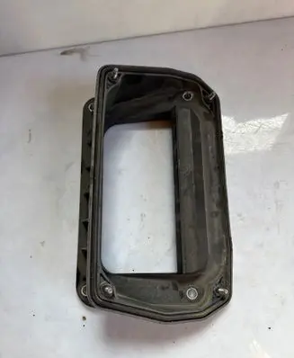 Audi Q7 4M Air intake duct part 4M1815237
