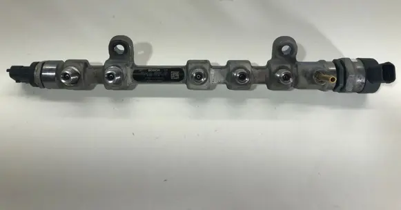 Toyota Auris E180 Fuel main line pipe 2381033030