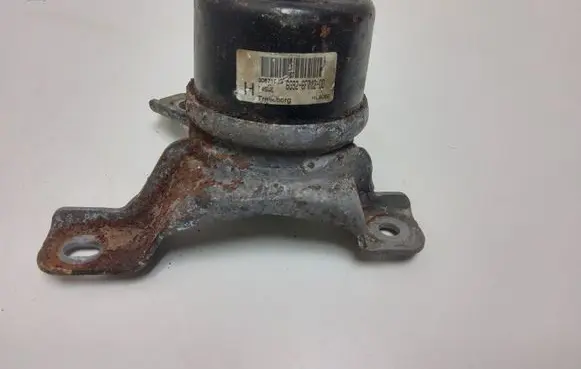 Volvo S60 Engine mount bracket 6G926F012