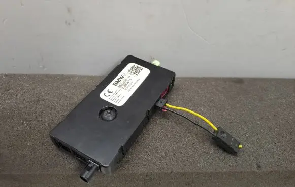 BMW X7 G07 Aerial GPS antenna 21889810 6840258