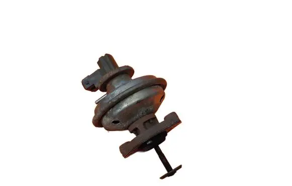 BMW 1 E81 E87 EGR thermostat 70068410