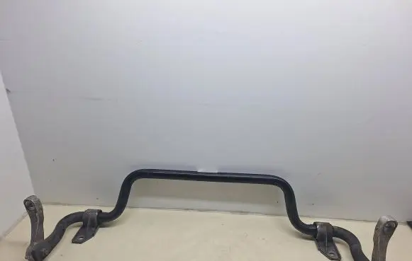 Mercedes-Benz C W205 Front anti-roll bar/sway bar A2053230465
