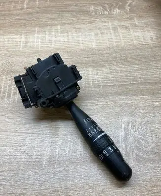 Toyota Corolla E120 E130 Wiper control stalk 02290173738