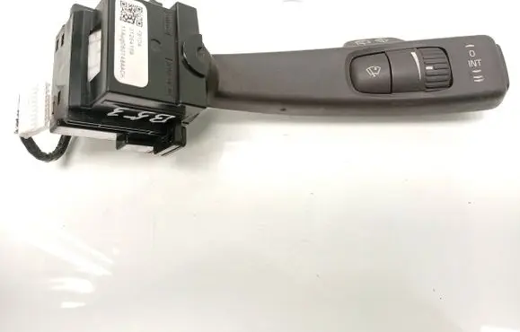 Volvo XC70 Wiper control stalk 31264169
