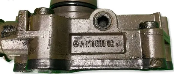 Mercedes-Benz Vito Viano W638 Fuel injection high pressure pump A6110900250