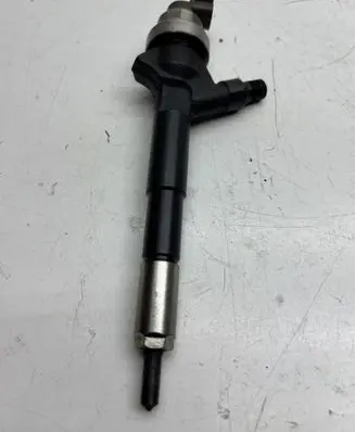 Opel Zafira B Fuel injector 8973762701 01K13939