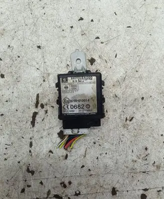 Subaru Forester SG Immobilizer control unit/module 88205SA000 97RI010014 X1T14277M
