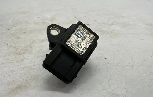 Mercedes-Benz E W210 Air pressure sensor A0115420717