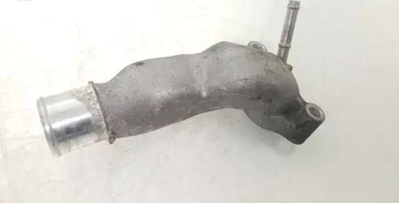 Toyota Avensis T250 Engine coolant pipe/hose