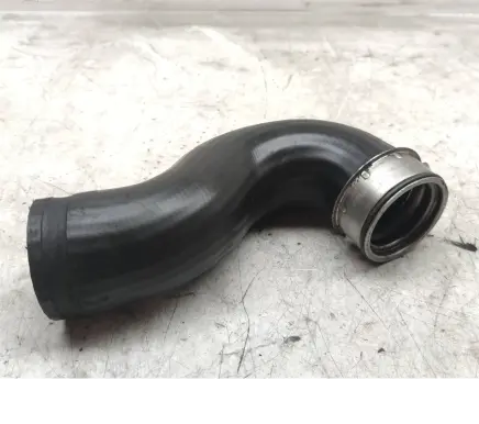 Mercedes-Benz ML W163 Intercooler hose/pipe 1635011982