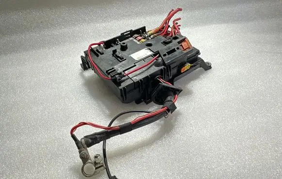 Porsche Cayenne (9PA) Fuse module 7P0937548H