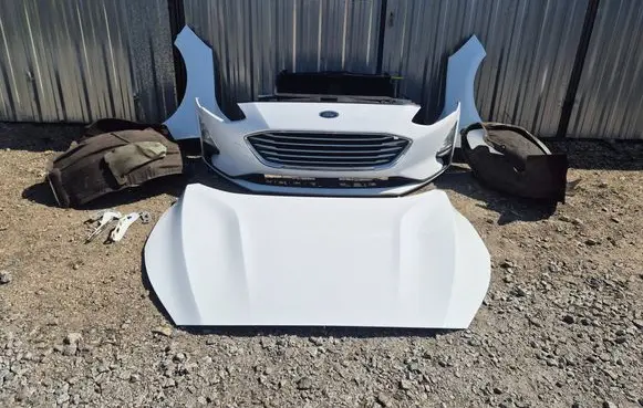 Ford Focus Front piece kit 
