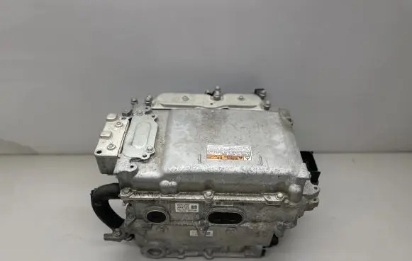 Lexus IS III XE30 Voltage converter inverter G920053011 G9200-53011