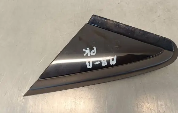 Mercedes-Benz B W246 W242 Fender end trim A2466900787 A2466900087