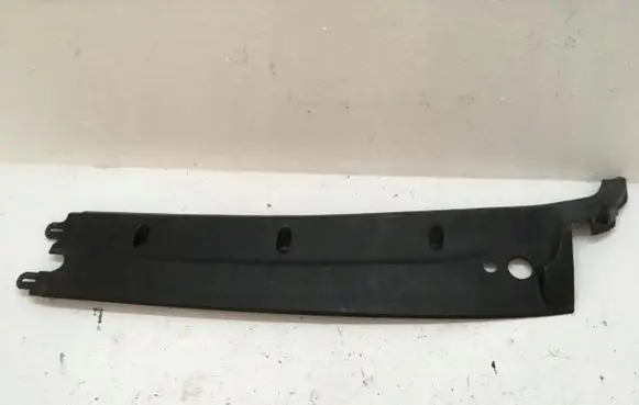 Iveco Daily 6th gen Wiper trim 504022284