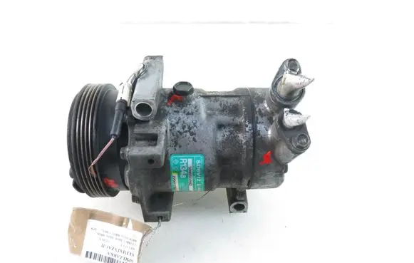 Renault Clio II Air conditioning (A/C) compressor (pump) 7700115830