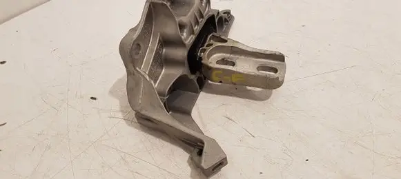 Opel Corsa F Gearbox mounting bracket 9824296180