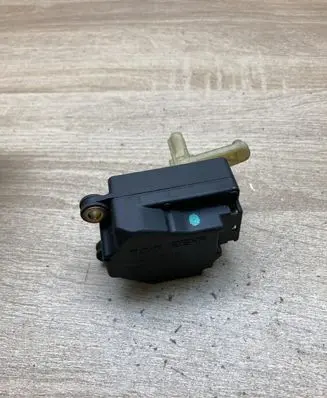 Volvo S60 Air flap motor/actuator 74932D 061201