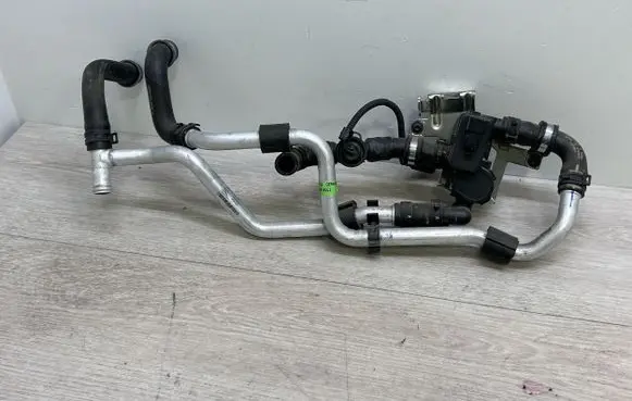 Porsche Panamera (970) Coolant heater control valve 97057220708 97057257804 97057257104