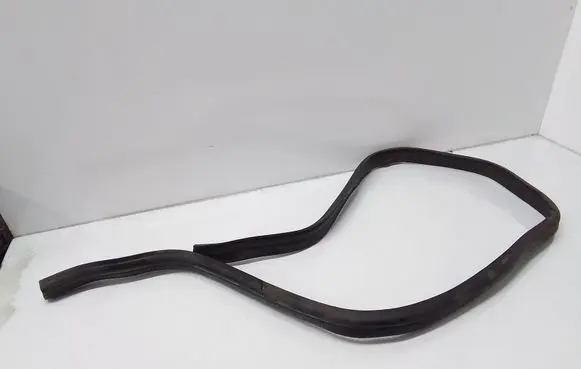 Mercedes-Benz E W211 Engine compartment rubber 