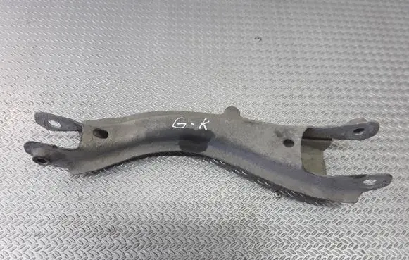 Rear control arm