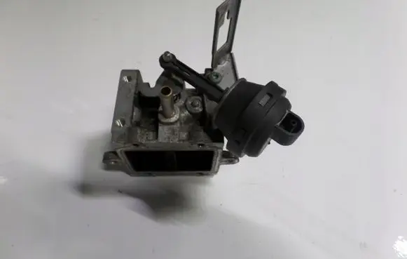Audi A6 S6 C6 4F Throttle valve 059131063D