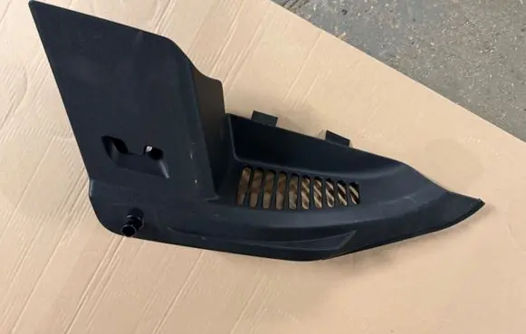 Seat Leon IV Parcel shelf load cover mount bracket 5FA867761