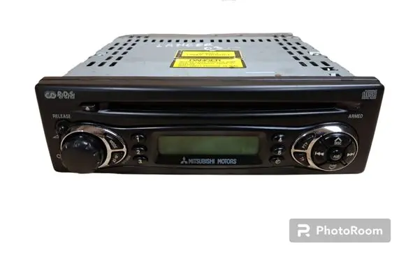 Radio/CD/DVD/GPS head unit