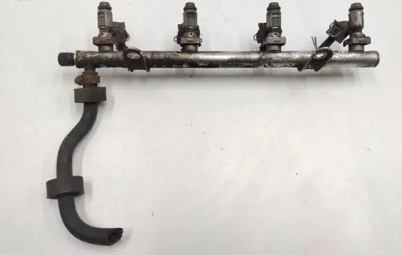 Fuel main line pipe