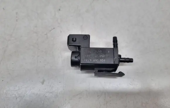 BMW X3 F25 Turbo solenoid valve 7810831