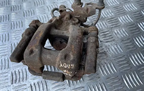 Volkswagen Caddy Rear brake caliper