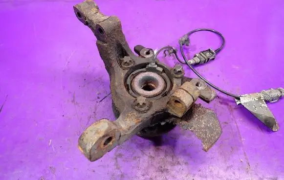 Opel Astra H Front wheel hub spindle knuckle