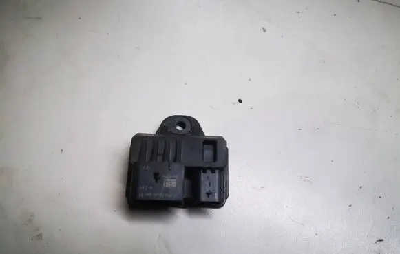 BMW 5 F10 F11 Glow plug pre-heat relay 7810856