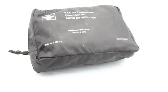BMW 1 F20 F21 First aid kit 7261178
