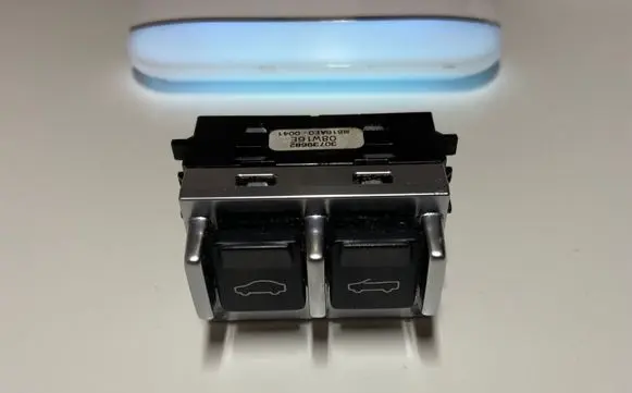 Volvo C70 Sunroof switch 30739682