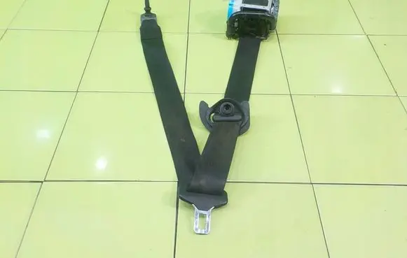 Mercedes-Benz A W176 Front seatbelt 307494598228 16AB129