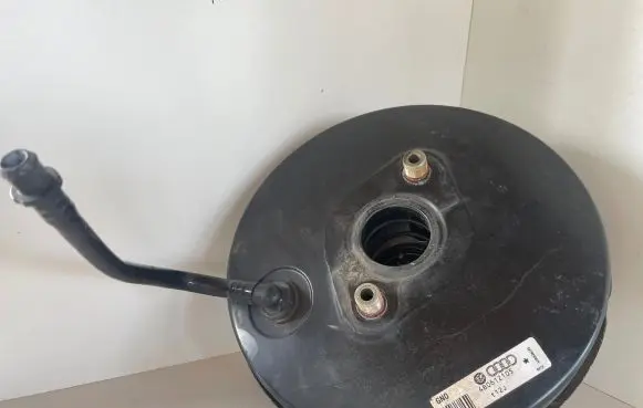 Audi A6 S6 C5 4B Brake booster 4B0612105