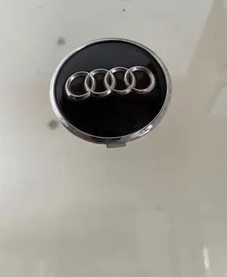 Audi Q2 - Original wheel cap 8W0601170A