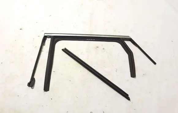 Renault Austral Rubber seal rear door 823314597R