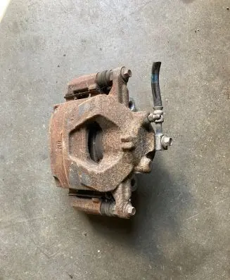 Chevrolet Orlando Front brake caliper