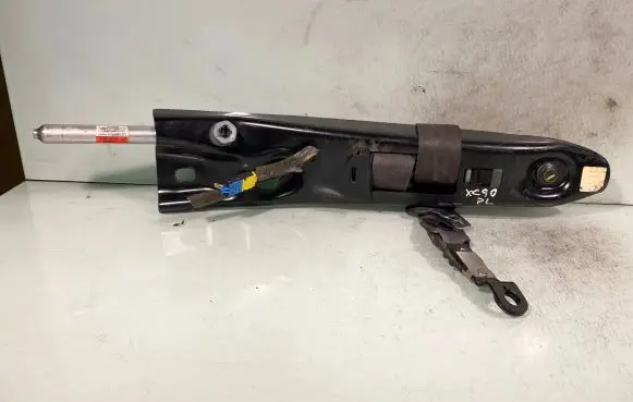 Volvo XC90 Front seatbelt