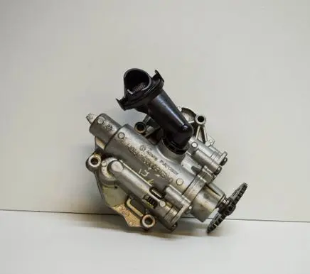 Volkswagen Tiguan Oil pump 04E115109S