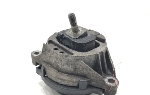 BMW 4 F32 F33 Engine mount vacuum valve 6856405