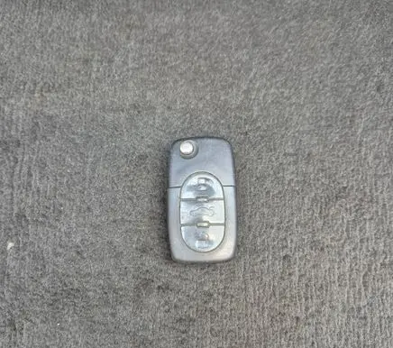 Audi A4 S4 B6 8E 8H Ignition key/card 8Z0837231